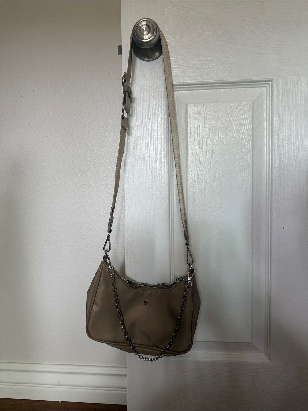 Leather Shoulder Bag in Taupe - Sleek Everyday Crossbody